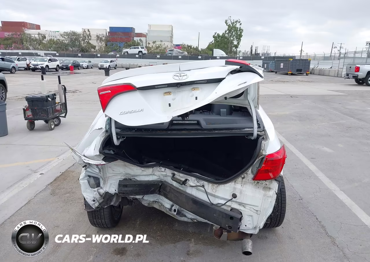 2018 Toyota Corolla Se VIN:5YFBURHE4JP800535 - 16