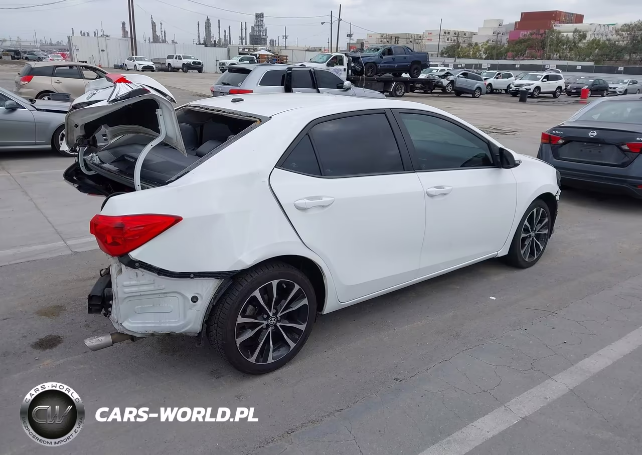 2018 Toyota Corolla Se VIN:5YFBURHE4JP800535 - 4