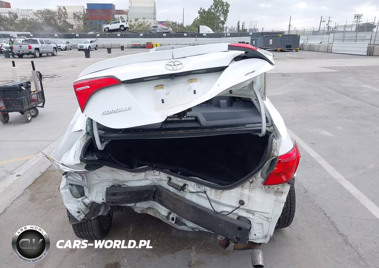 2018 Toyota Corolla Se VIN:5YFBURHE4JP800535 - 6