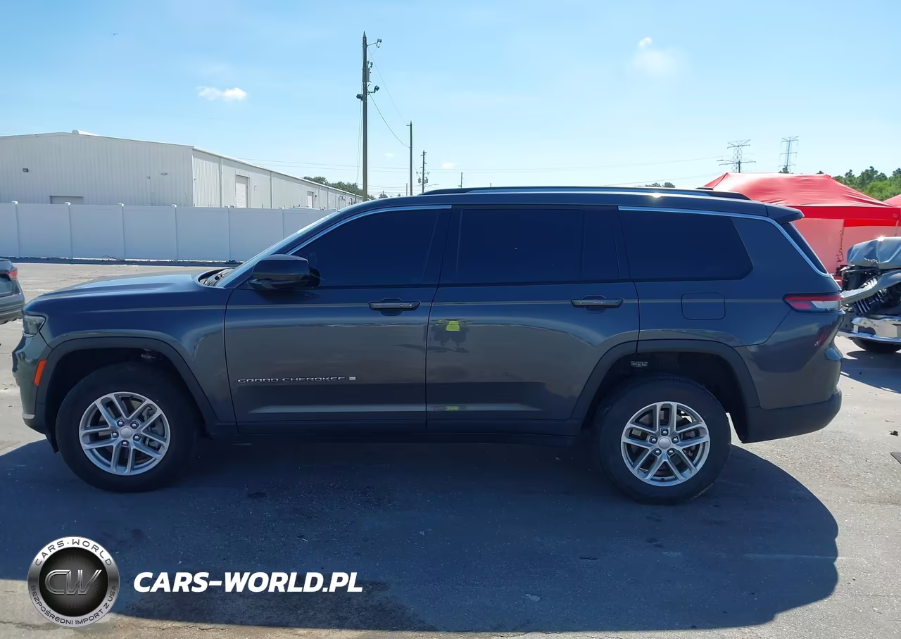 2023 Jeep Grand Cherokee L Laredo 4X4 VIN:1C4RJKAG3P8828566 - 15