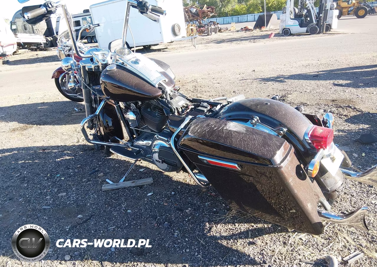 2012 Harley-Davidson Flhr Road King VIN:1HD1FBM32CB627180 - 3