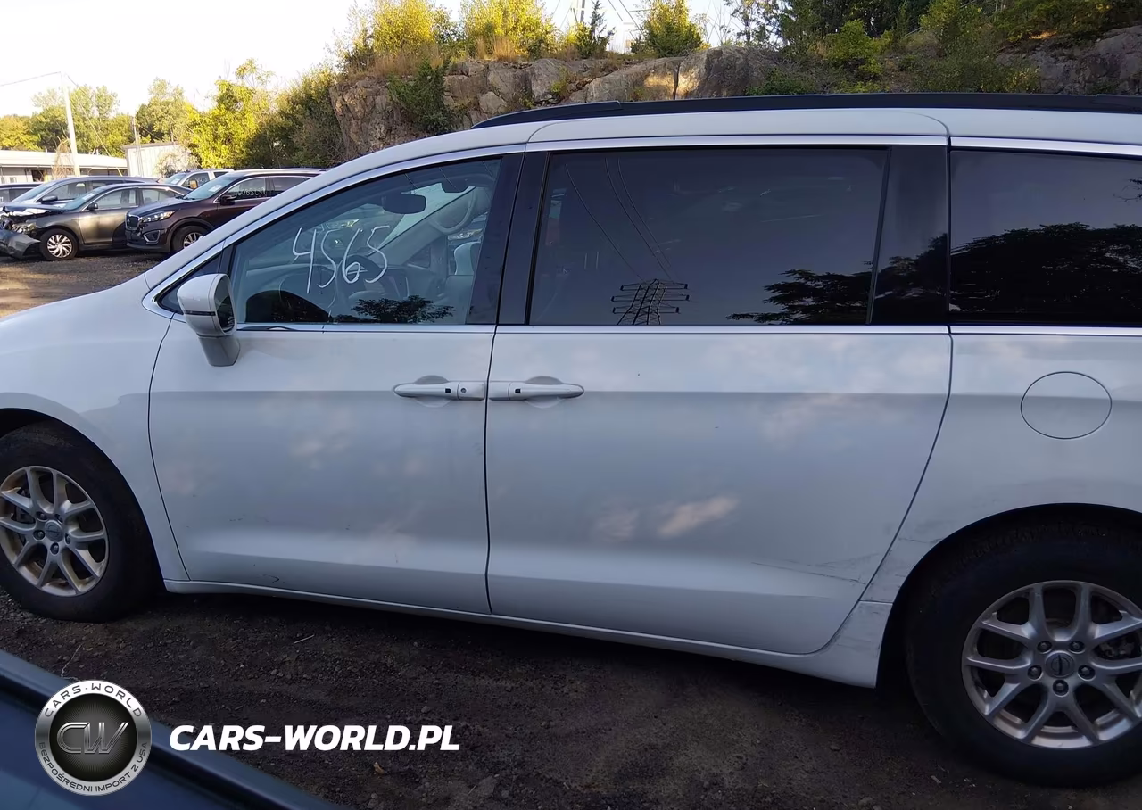 2022 Chrysler Pacifica Touring L VIN:2C4RC1BG7NR209232 - 14