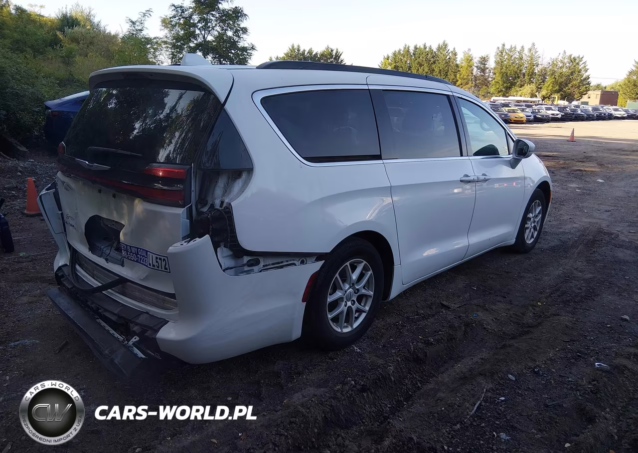 2022 Chrysler Pacifica Touring L VIN:2C4RC1BG7NR209232 - 4