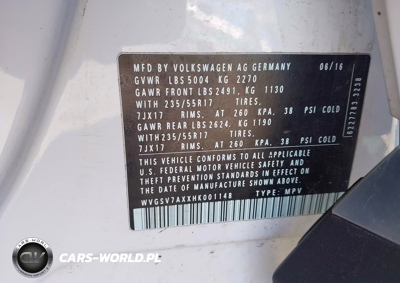 2017 Volkswagen Tiguan 2.0T Wolfsburg Edition VIN:WVGSV7AXXHK001148 - 9