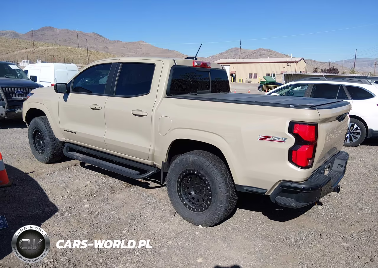 2023 Chevrolet Colorado 4Wd Short Box Z71 VIN:1GCPTDEK2P1165639 - 3