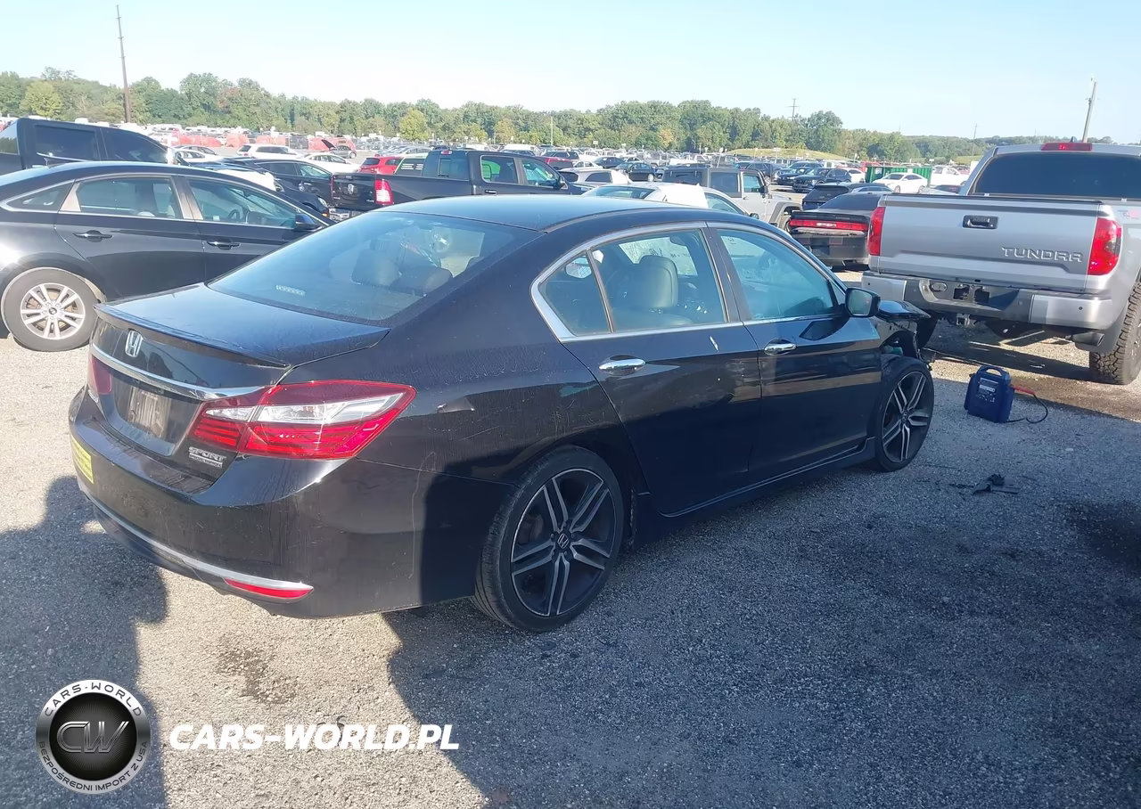 2017 Honda Accord Sport Se VIN:1HGCR2F13HA142607 - 4