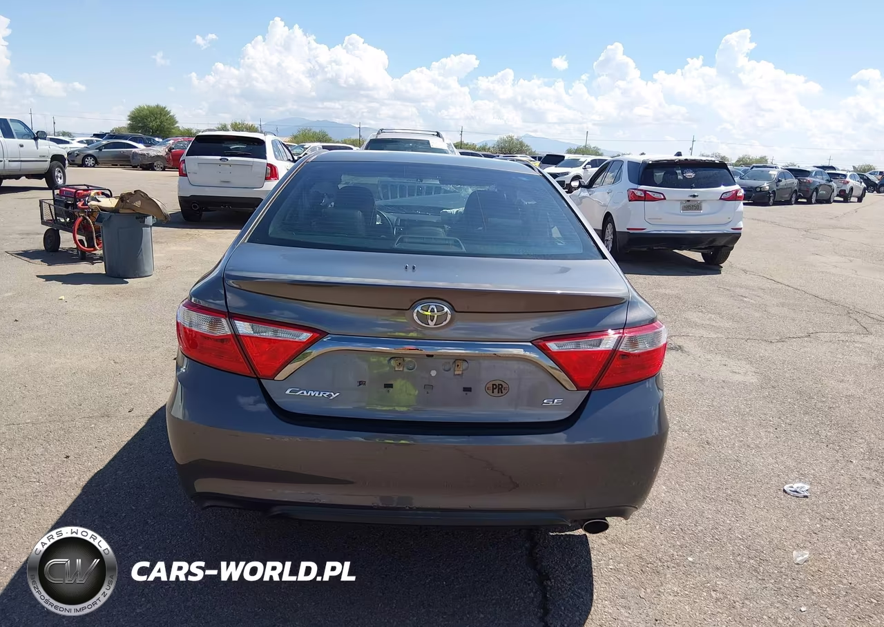 2015 Toyota Camry Se VIN:4T1BF1FK1FU983144 - 16