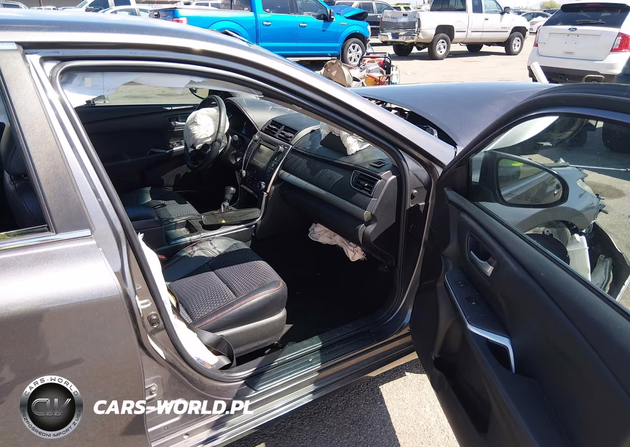 2015 Toyota Camry Se VIN:4T1BF1FK1FU983144 - 5