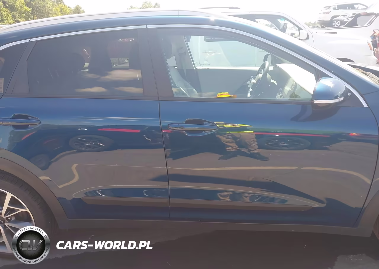 2021 Kia Niro Touring VIN:KNDCC3LCXM5462974 - 13