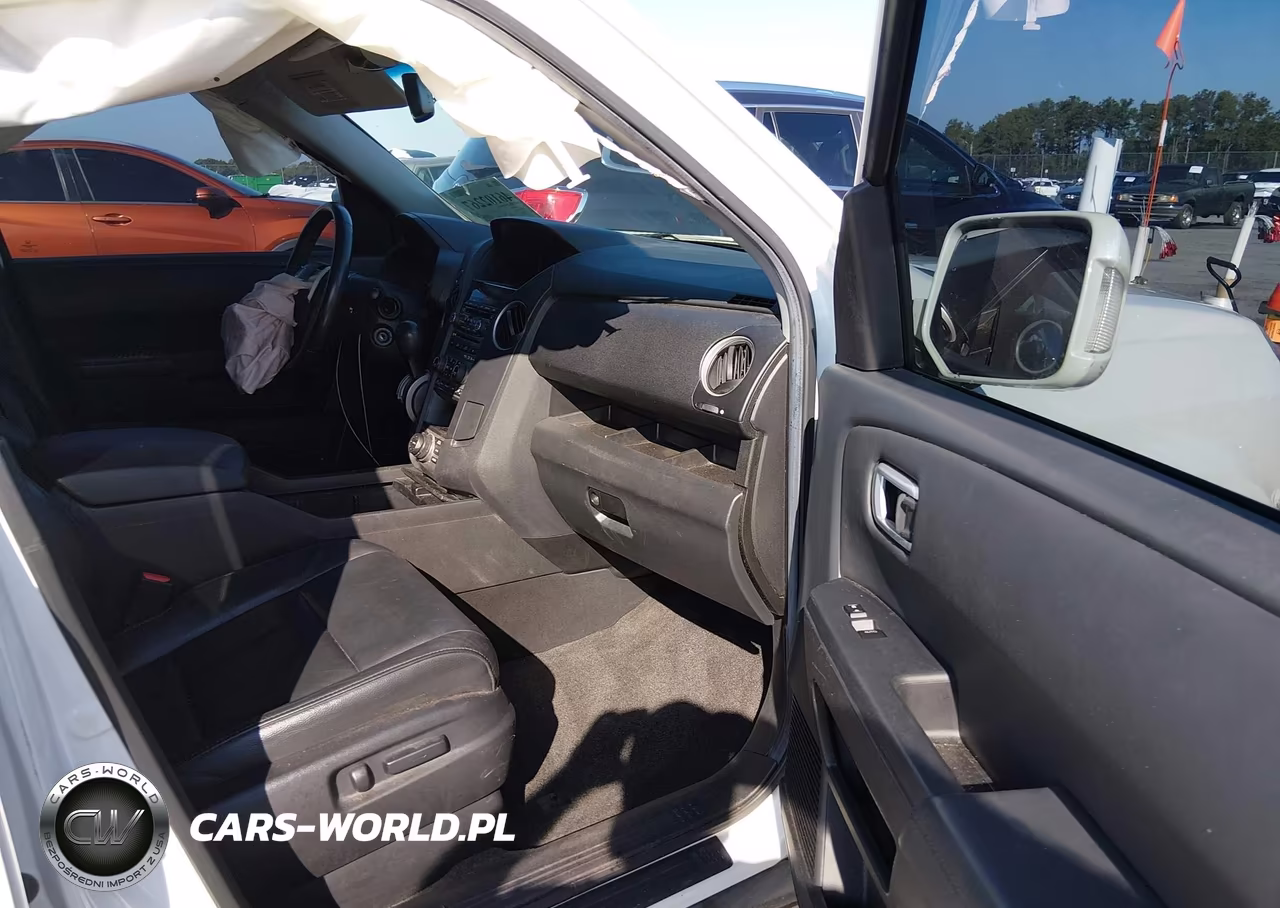 2012 Honda Pilot Touring VIN:5FNYF3H90CB012533 - 5