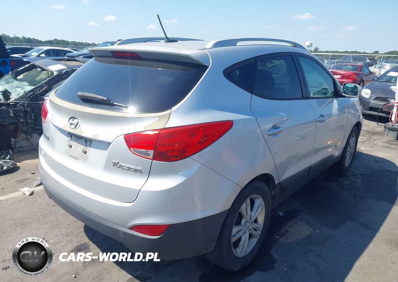 2013 Hyundai Tucson Gls VIN:KM8JU3AC0DU622563 - 4