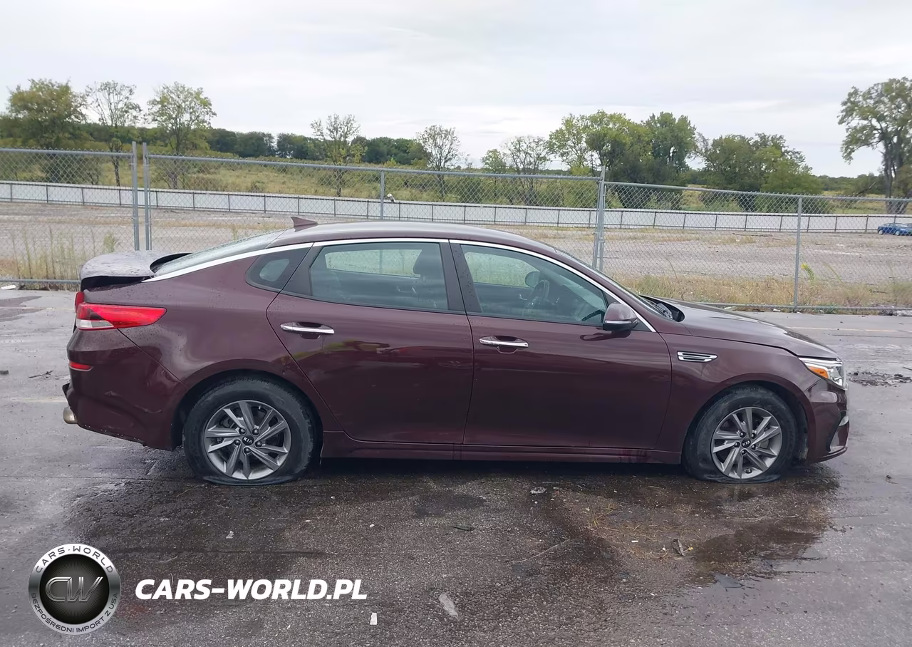 2019 Kia Optima Lx VIN:5XXGT4L39KG340090 - 13