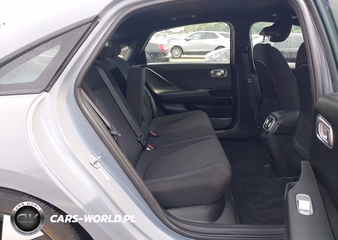 2024 Hyundai Ioniq 6 Se VIN:KMHM24AA1RA070457 - 8