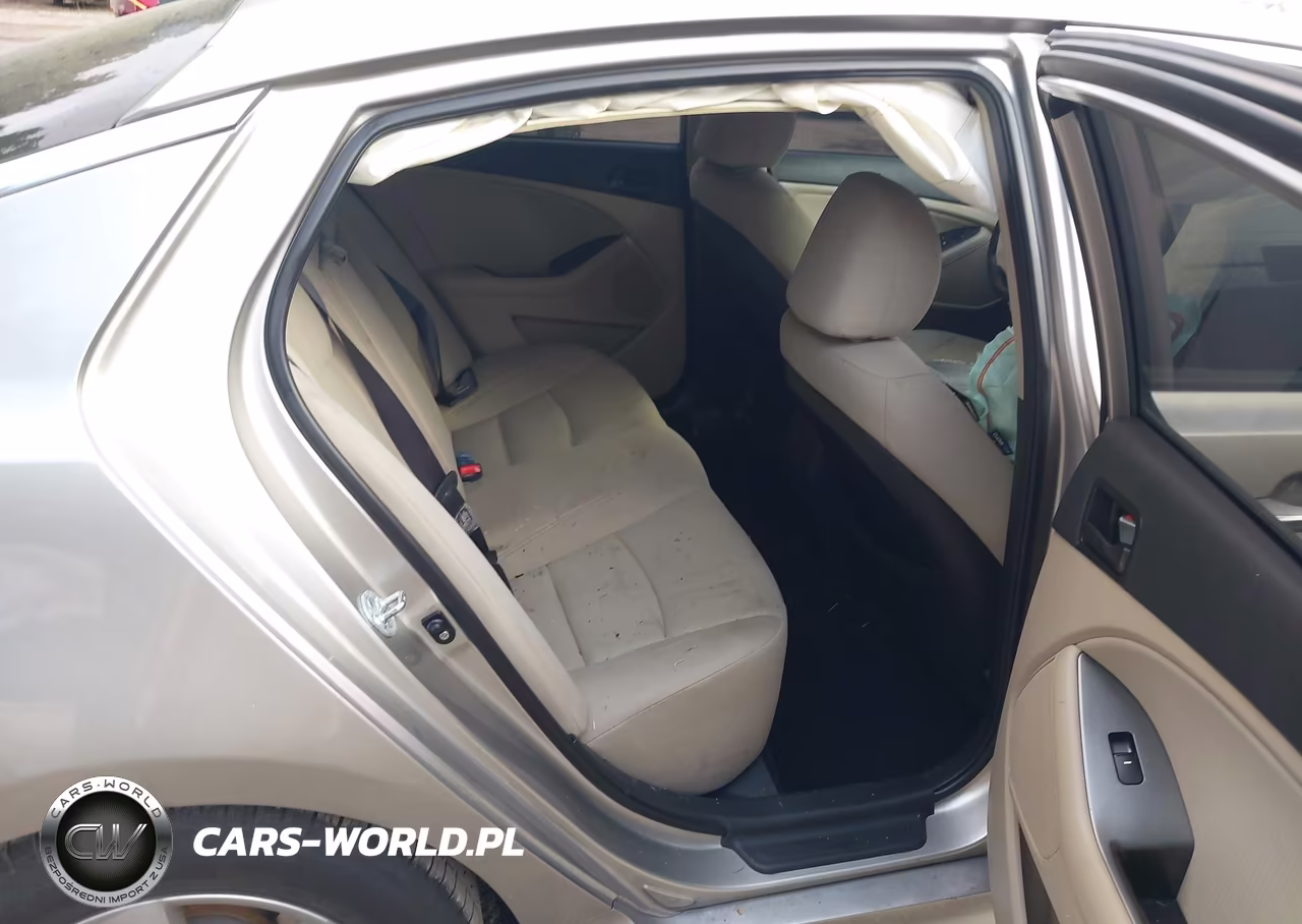 2014 Kia Optima Lx VIN:KNAGM4A73E5469211 - 8