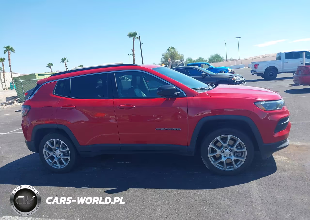 2023 Jeep Compass Latitude Lux Fwd VIN:3C4NJDFN3PT545152 - 13