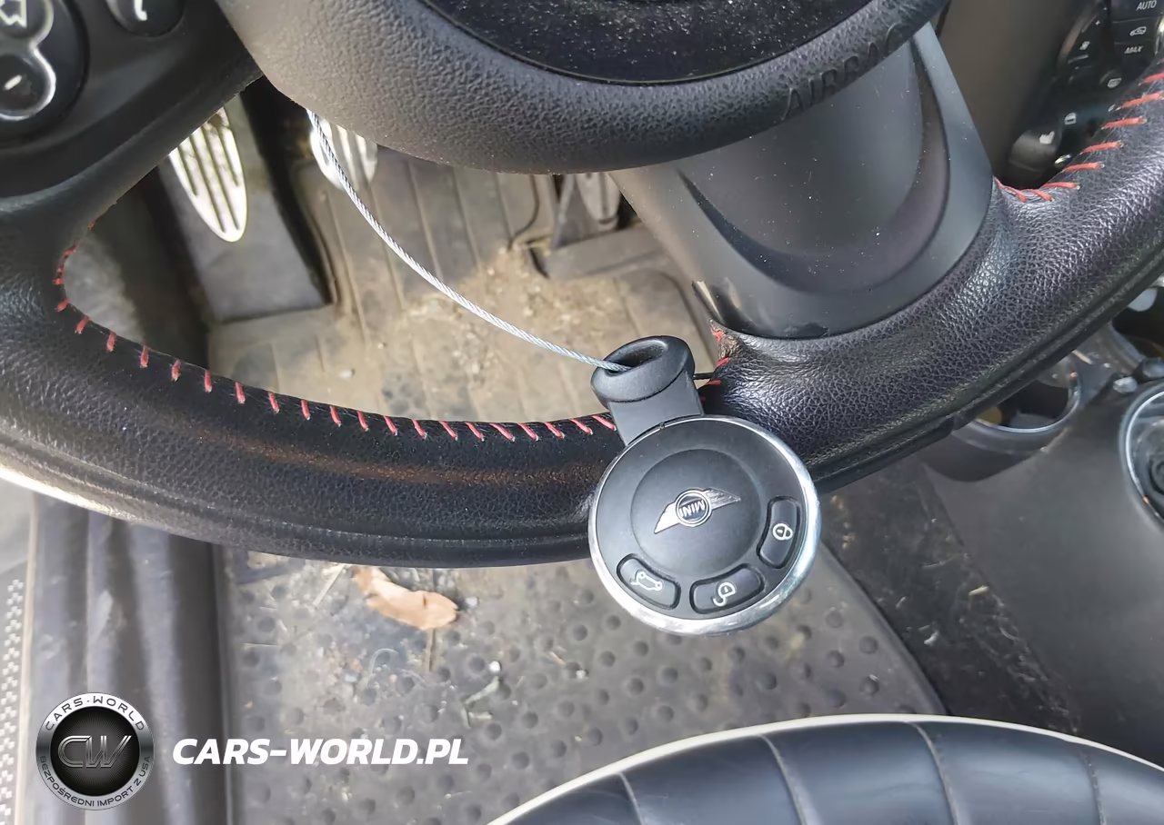 2011 Mini John Cooper Works VIN:WMWZP9C53BTZ80563 - 11