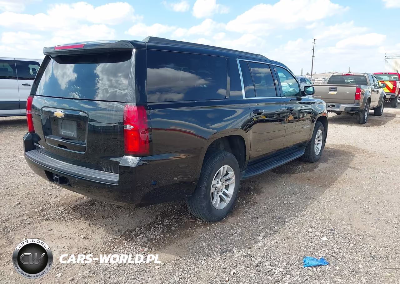 2017 Chevrolet Suburban Ls VIN:1GNSKGEC5HR329953 - 4