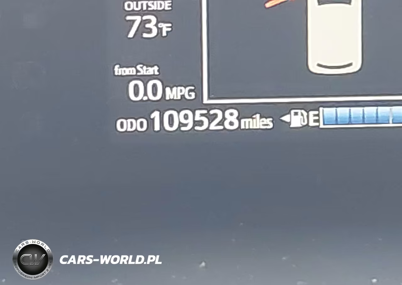 TOYOTA PRIUS C VIN:JTDKDTB35J1599608 - 16