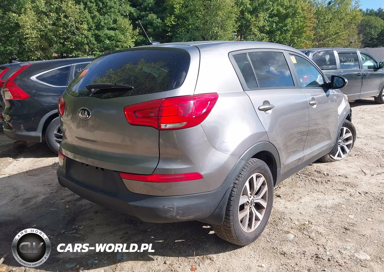 2016 Kia Sportage Lx VIN:KNDPB3AC3G7858843 - 4