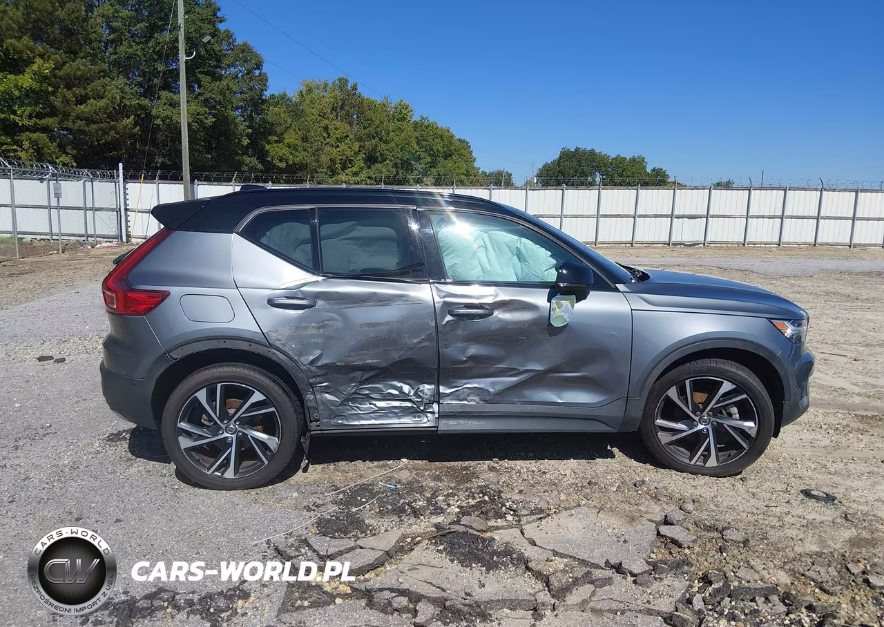 2019 Volvo Xc40 T4 R-Design VIN:YV4AC2HM4K2106521 - 13