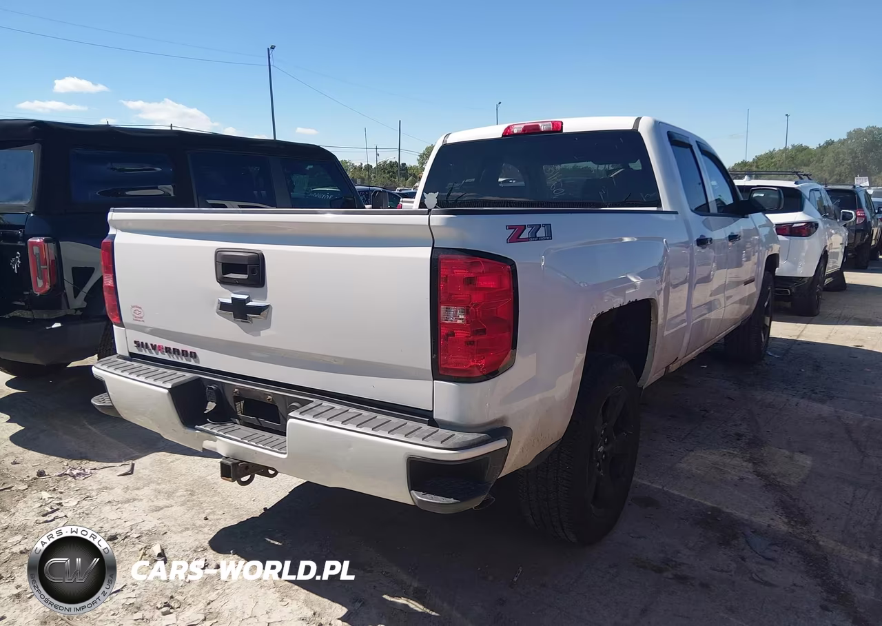 2018 Chevrolet Silverado 1500 2Lt VIN:1GCVKREH8JZ109998 - 4