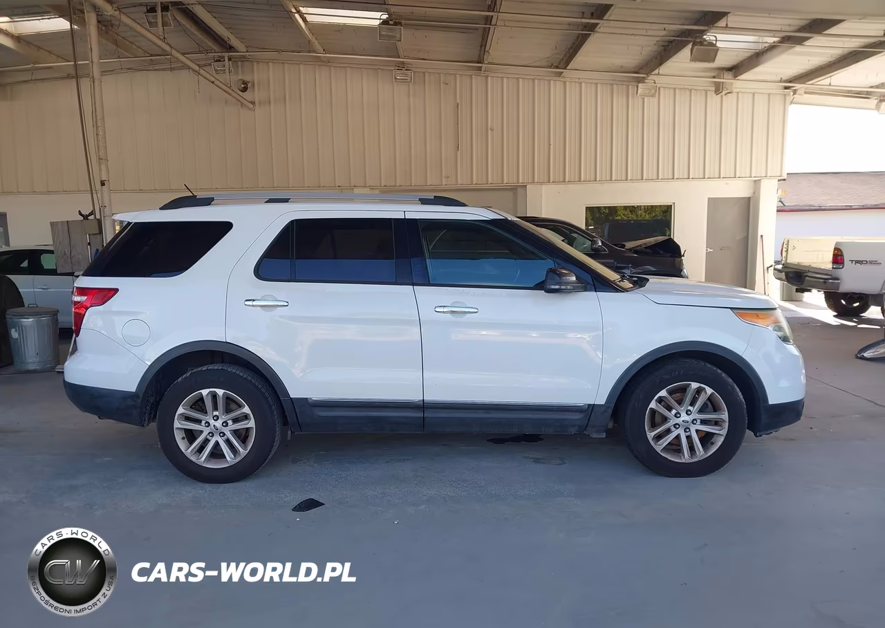 2015 Ford Explorer Xlt VIN:1FM5K7D8XFGC46039 - 14