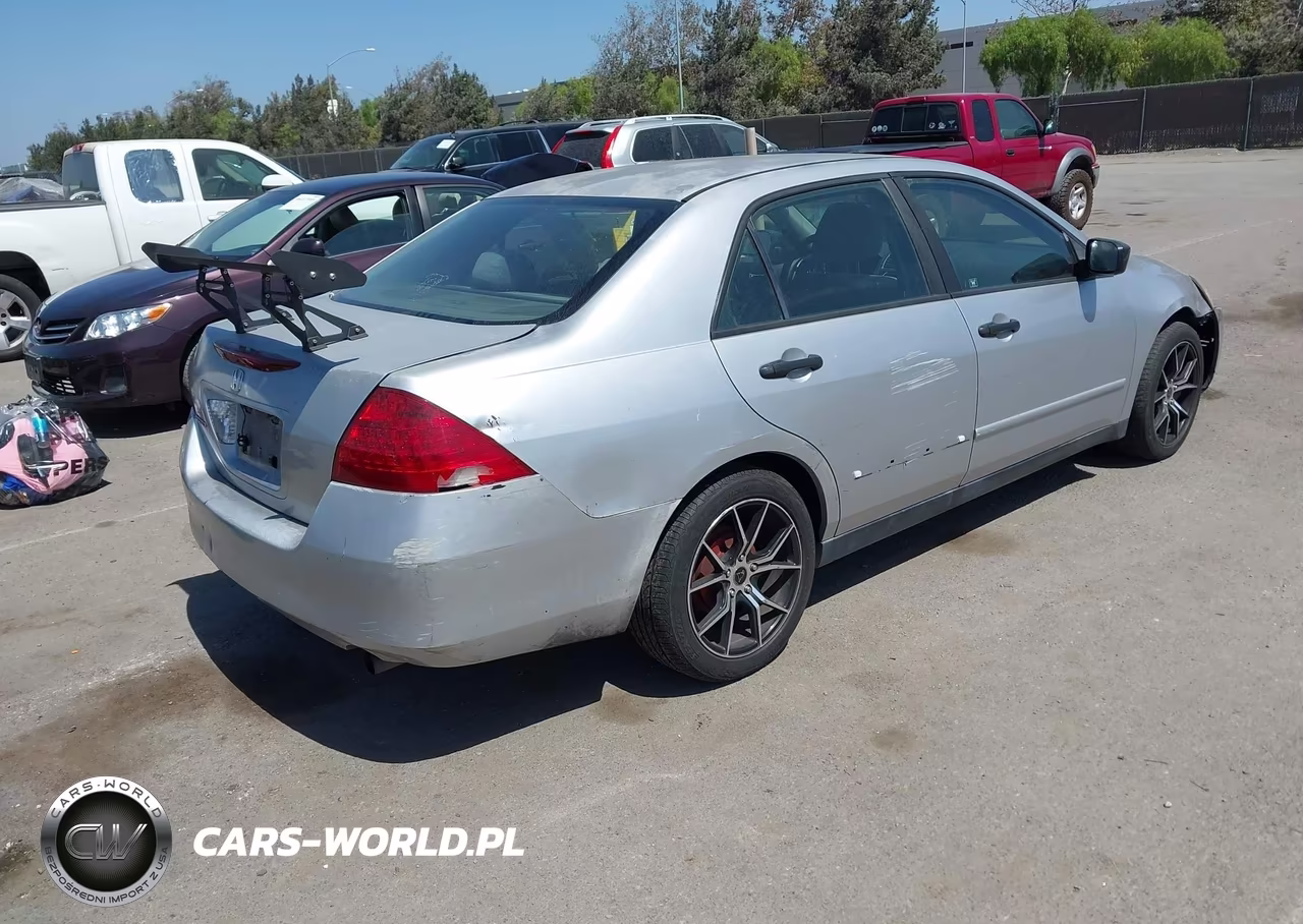 2006 Honda Accord 2.4 Vp VIN:JHMCM56156C010561 - 4