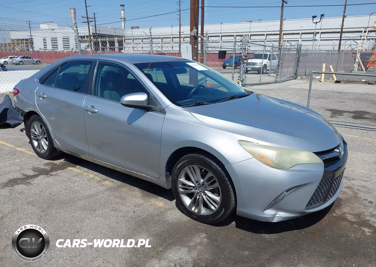 2016 Toyota Camry Se – zdjęcie 1 z 17