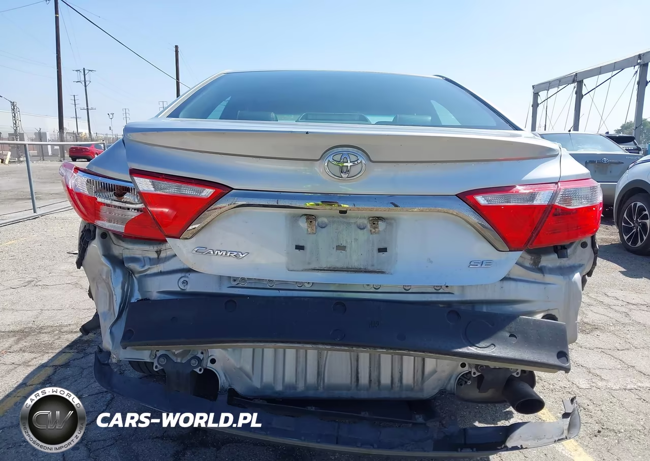 2016 Toyota Camry Se VIN:4T1BF1FK0GU540713 - 17