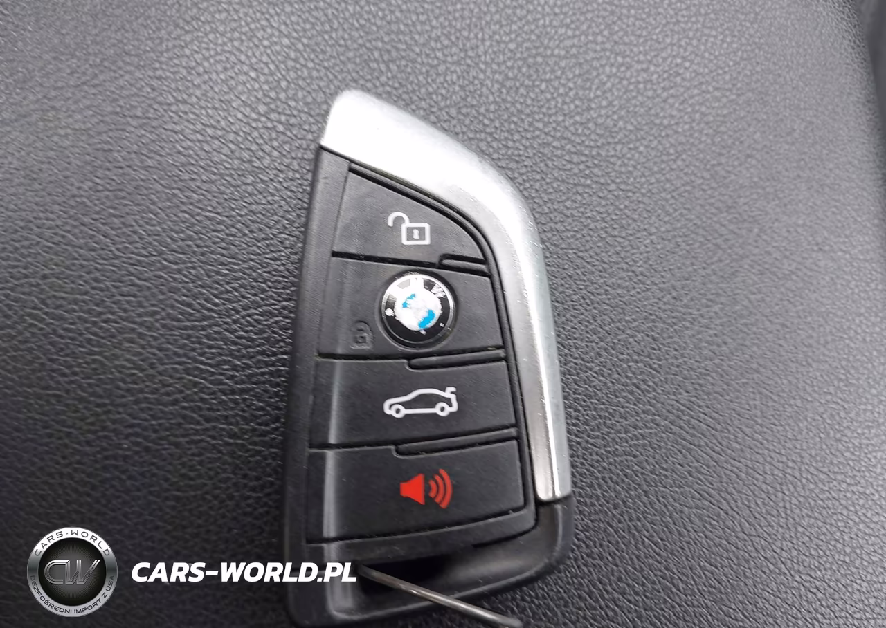 2019 BMW X3 xDrive30I VIN:5UXTR9C57KLD90810 - 11