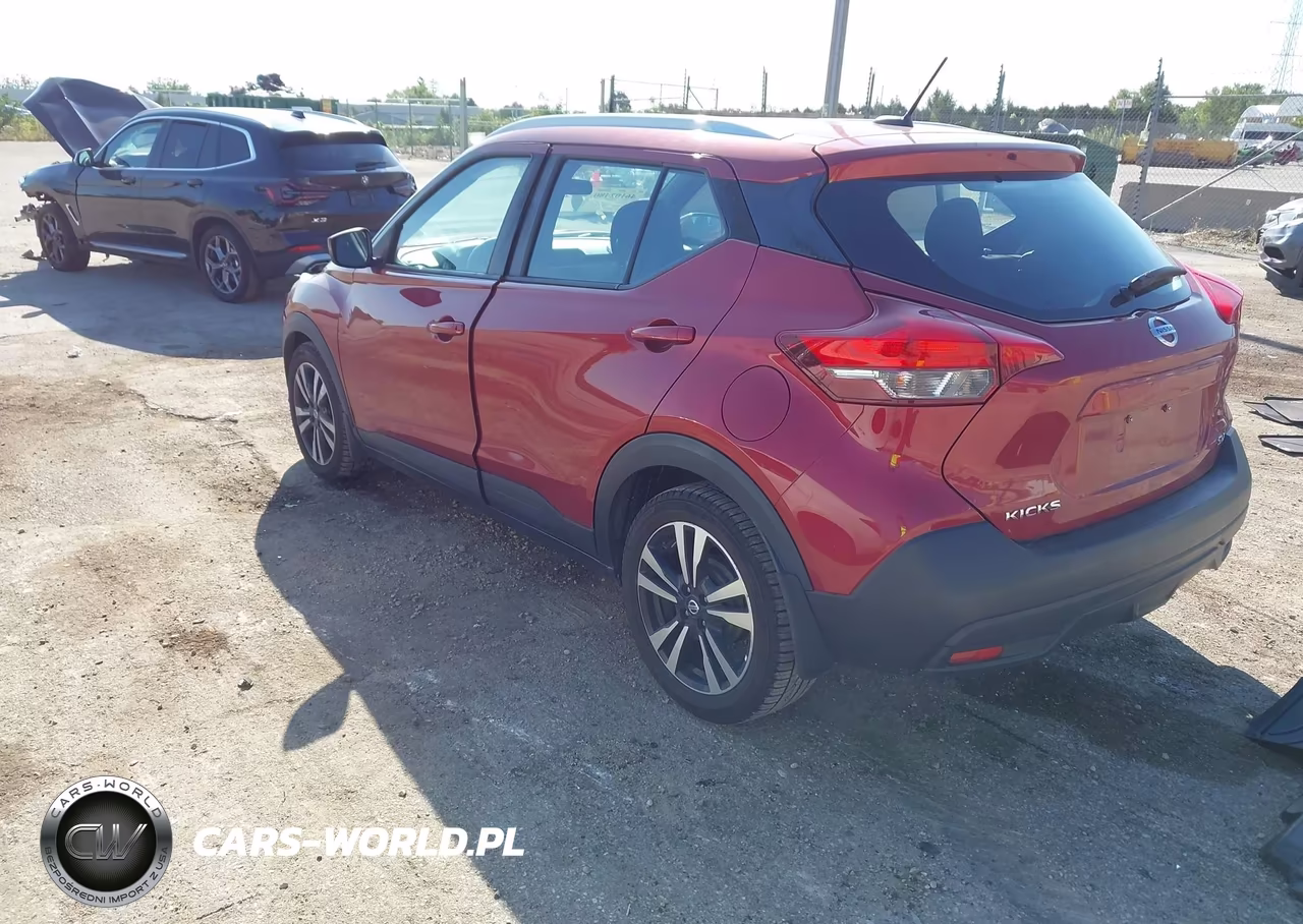2018 Nissan Kicks Sv VIN:3N1CP5CU7JL536861 - 3
