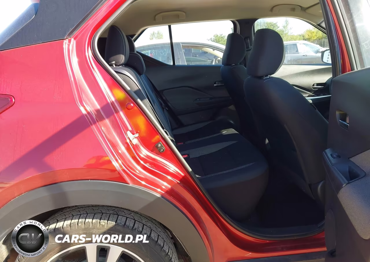 2018 Nissan Kicks Sv VIN:3N1CP5CU7JL536861 - 8