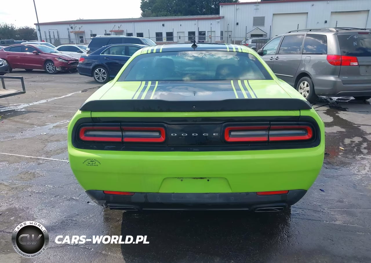 2015 Dodge Challenger R-T Shaker VIN:2C3CDZAT4FH809640 - 16