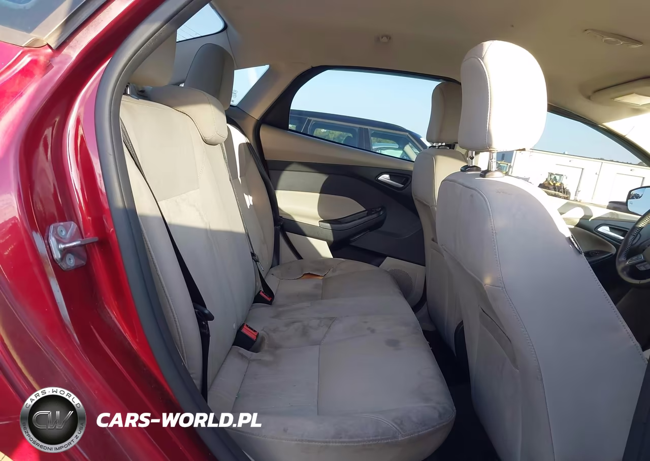 2015 Ford Focus Se VIN:1FADP3F26FL298560 - 8