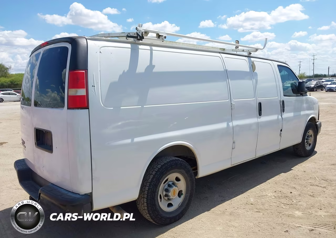 2011 Chevrolet Express 2500 Work Van VIN:1GCWGGFA4B1142718 - 4