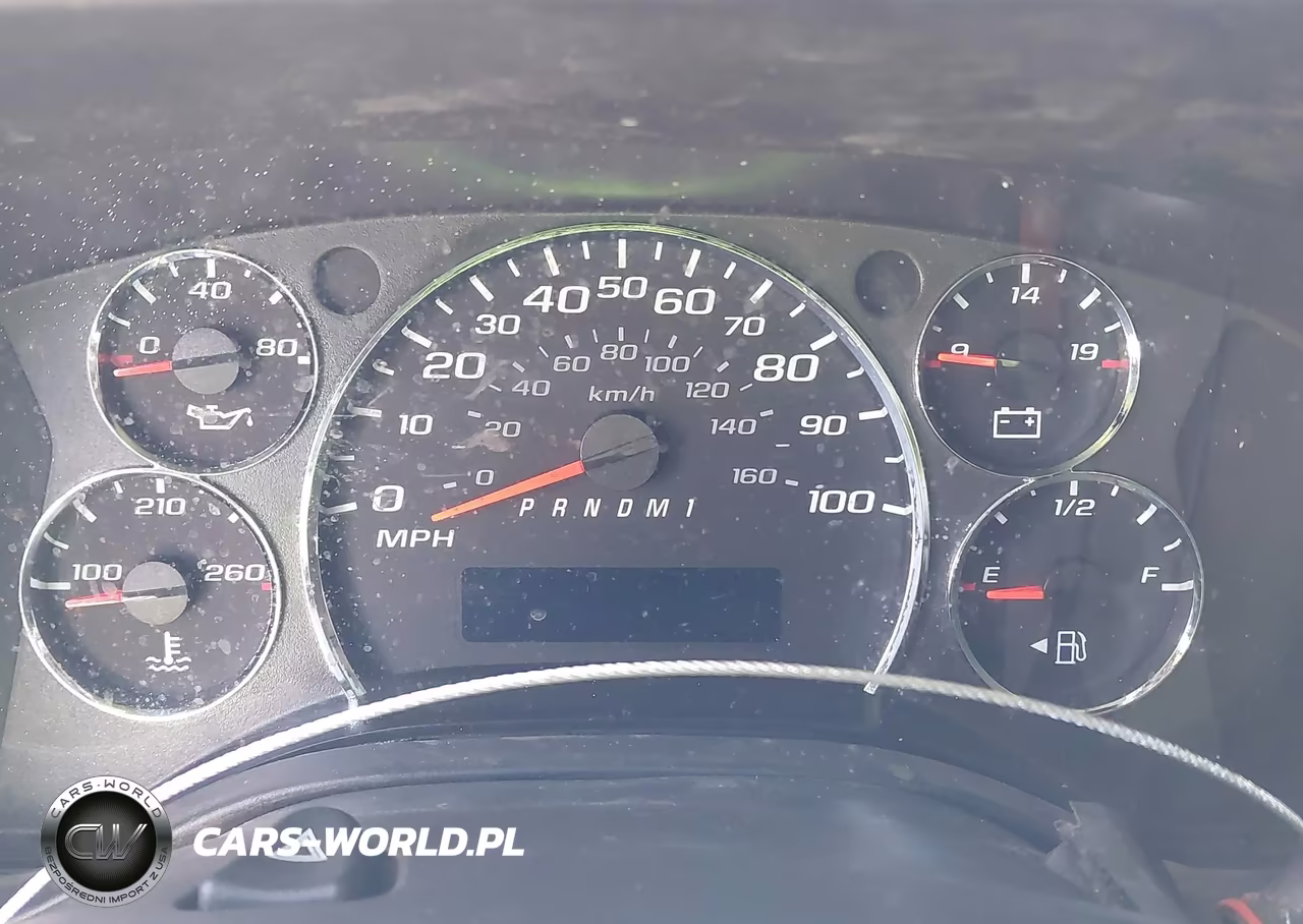 2011 Chevrolet Express 2500 Work Van VIN:1GCWGGFA4B1142718 - 7