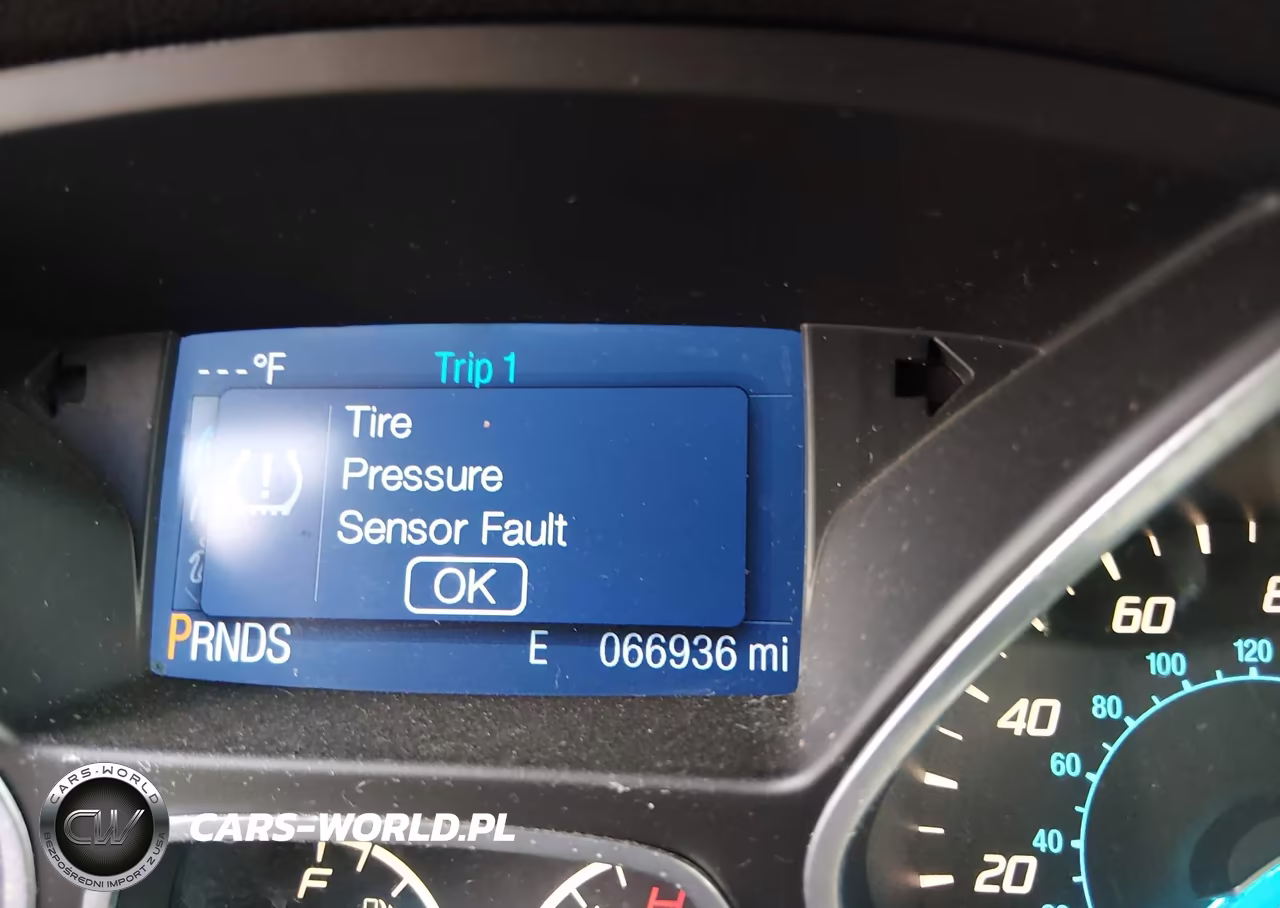 2014 Ford Escape S VIN:1FMCU0F72EUC75449 - 16