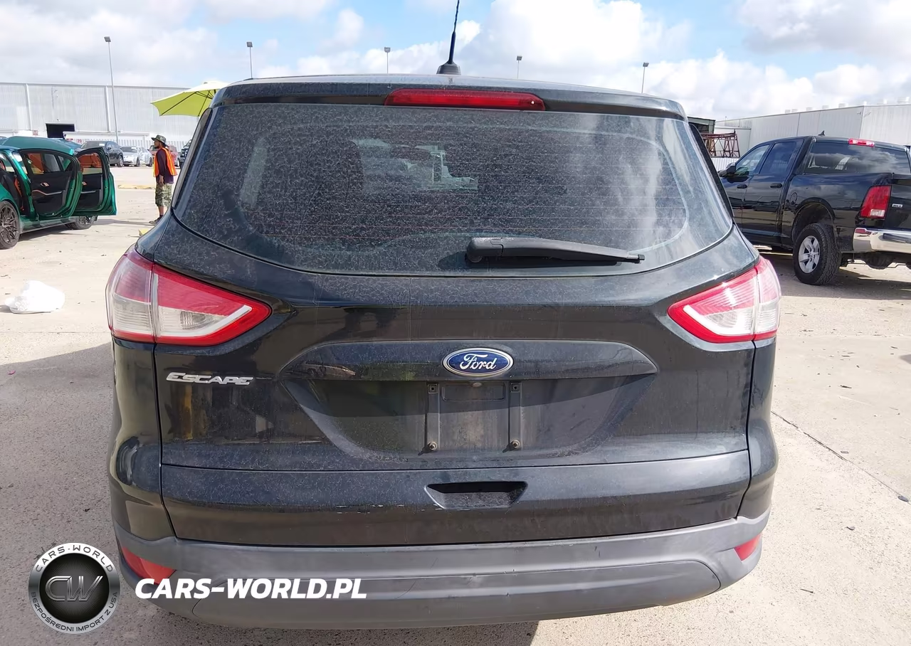 2014 Ford Escape S VIN:1FMCU0F72EUC75449 - 17