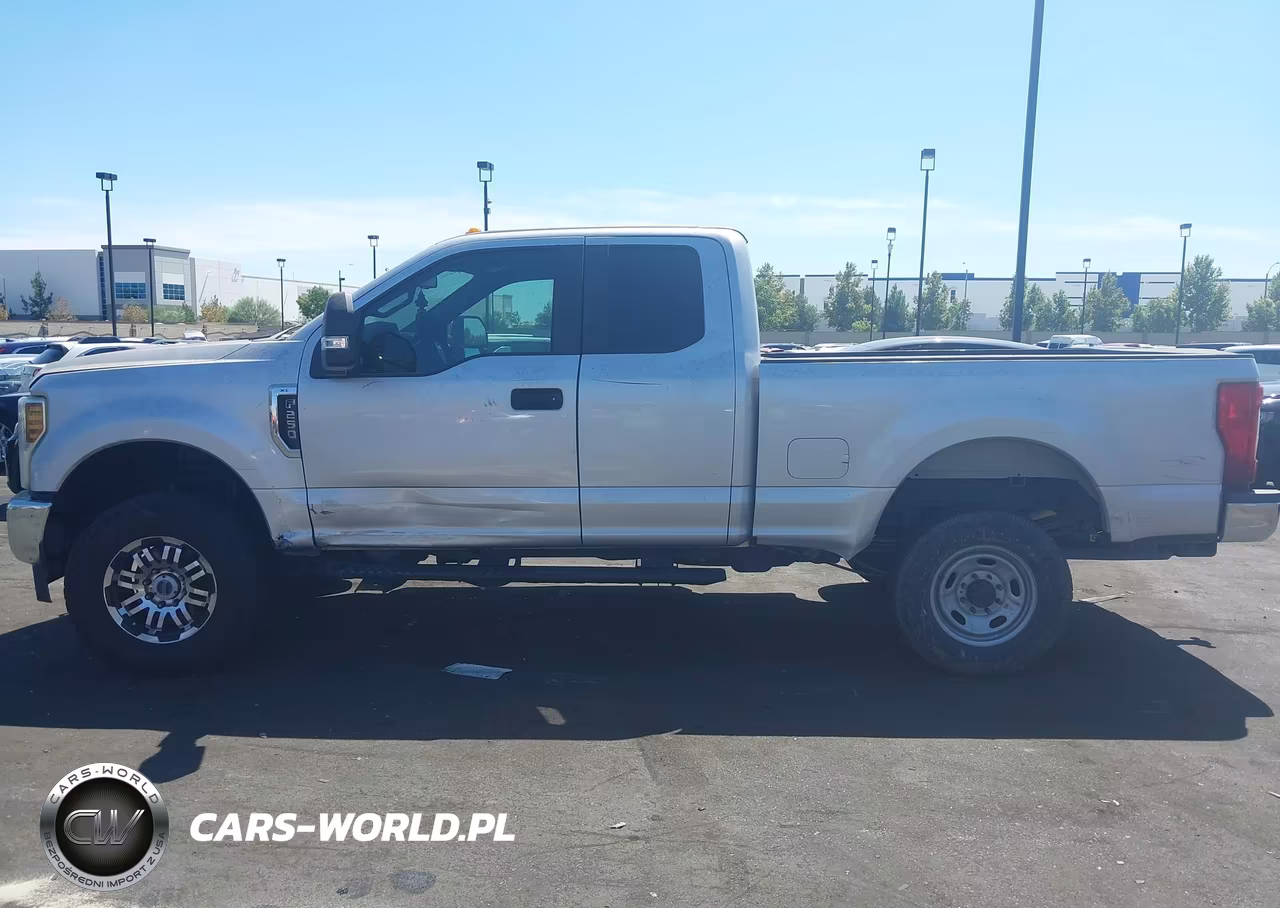 2018 Ford F-250 Xl VIN:1FT7X2B66JEC54484 - 15