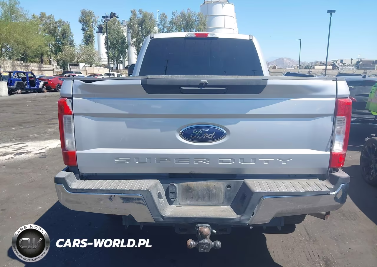2018 Ford F-250 Xl VIN:1FT7X2B66JEC54484 - 17