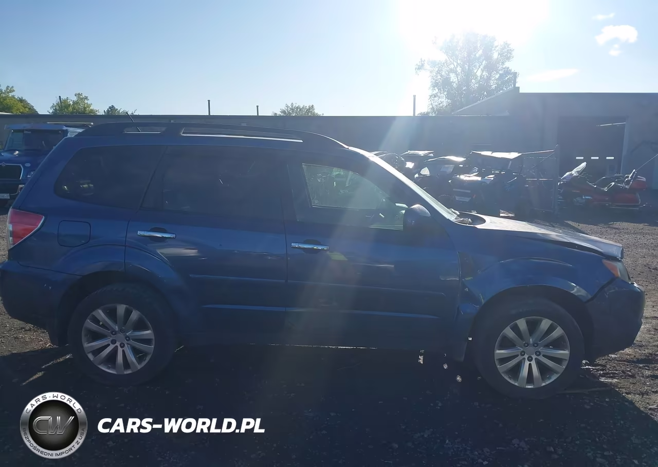 2011 Subaru Forester 2.5X Premium VIN:JF2SHADC9BH776063 - 14