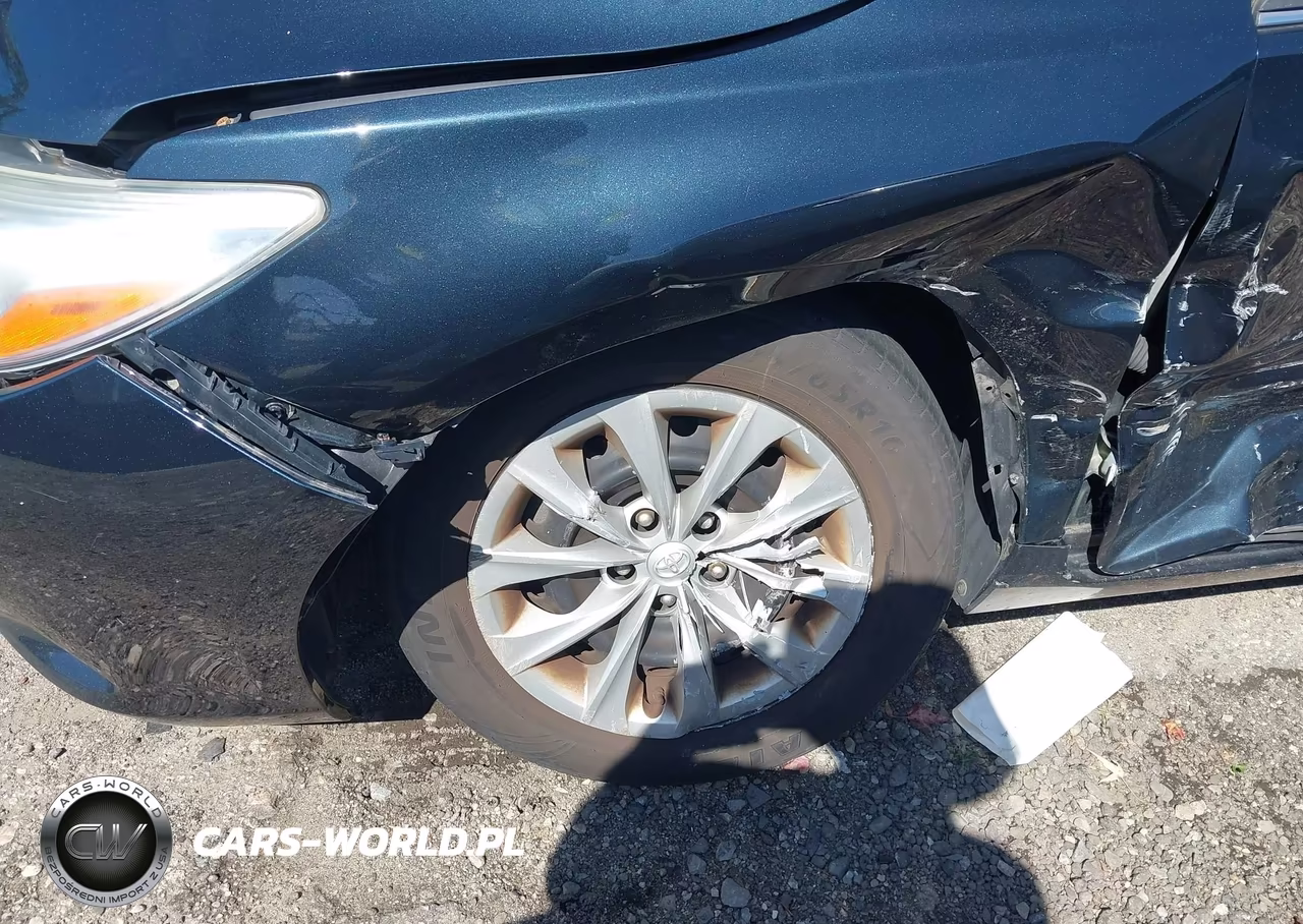 2015 Toyota Camry Le VIN:4T4BF1FK7FR449815 - 18