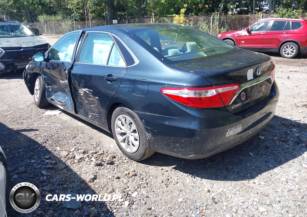 2015 Toyota Camry Le VIN:4T4BF1FK7FR449815 - 3