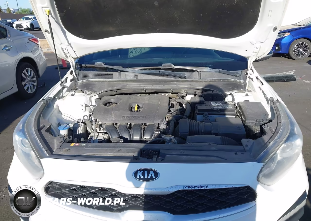 2020 Kia Forte Gt-Line VIN:3KPF34AD6LE167985 - 10