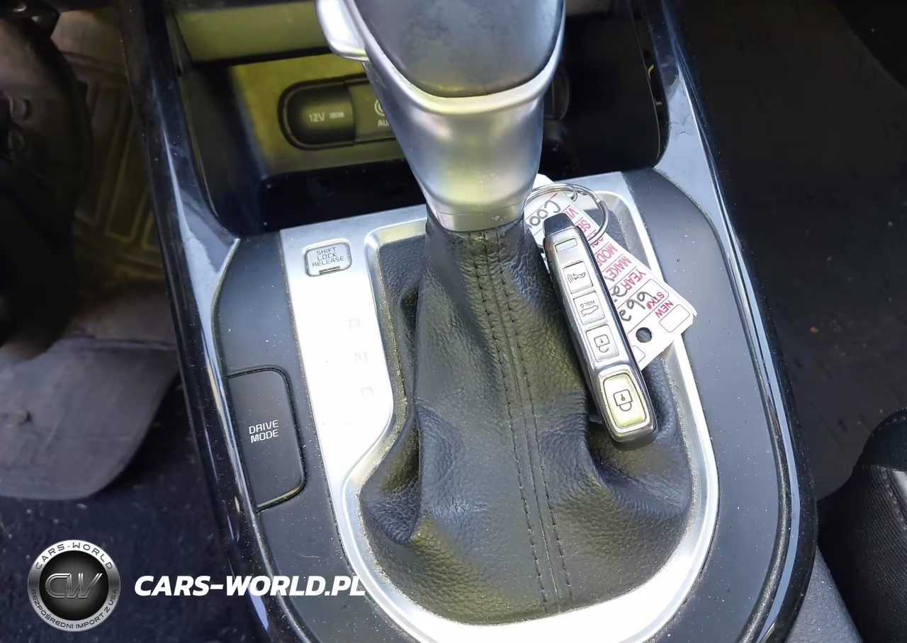 2020 Kia Forte Gt-Line VIN:3KPF34AD6LE167985 - 11