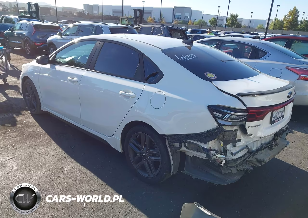 2020 Kia Forte Gt-Line VIN:3KPF34AD6LE167985 - 3