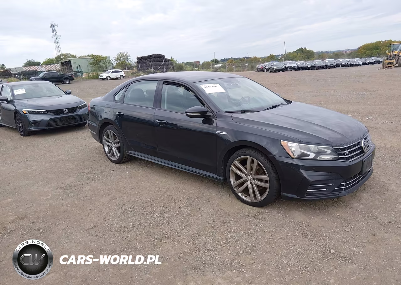 2018 Volkswagen Passat 2.0T R-Line-2.0T S – zdjęcie 1 z 17
