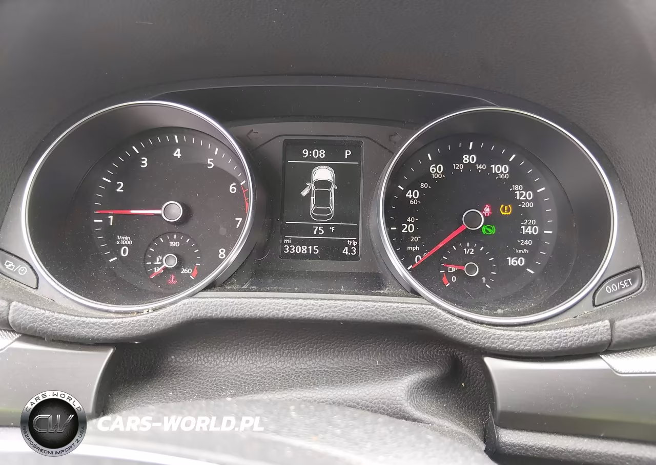 2018 Volkswagen Passat 2.0T R-Line-2.0T S VIN:1VWAA7A32JC046641 - 7