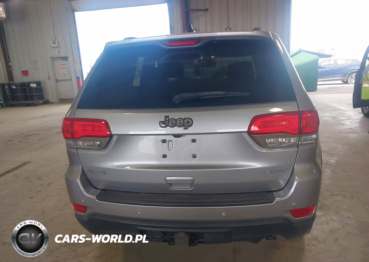 2017 Jeep Grand Cherokee Laredo 4X4 VIN:1C4RJFAG9HC670062 - 21