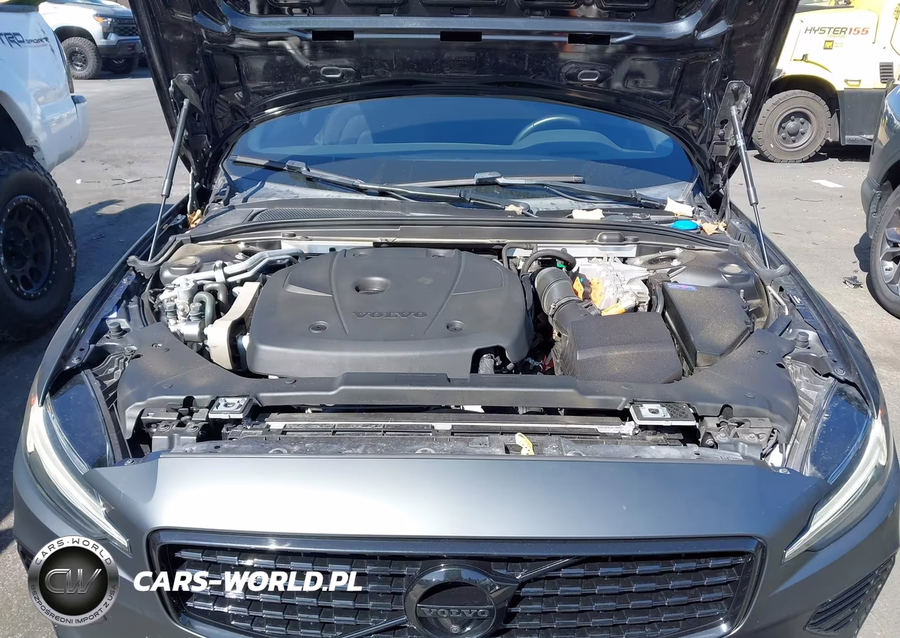 2022 Volvo S60 Recharge Plug-In Hybrid T8 Black Edition R-Design Extended Range VIN:7JRH60FD4NG192485 - 10